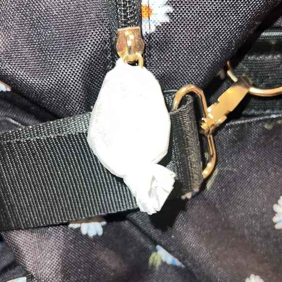 🌟NWT🌟 Alice + Olivia by Stacey Bendet Daisy Floral Duffle Bag Weekender - Picture 16 of 16